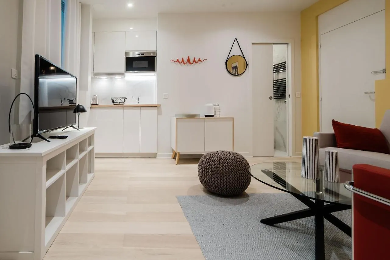 Eluard Au Coeur De La Rive Gauche, Neuf, Design, 2-4 Personnes Paris